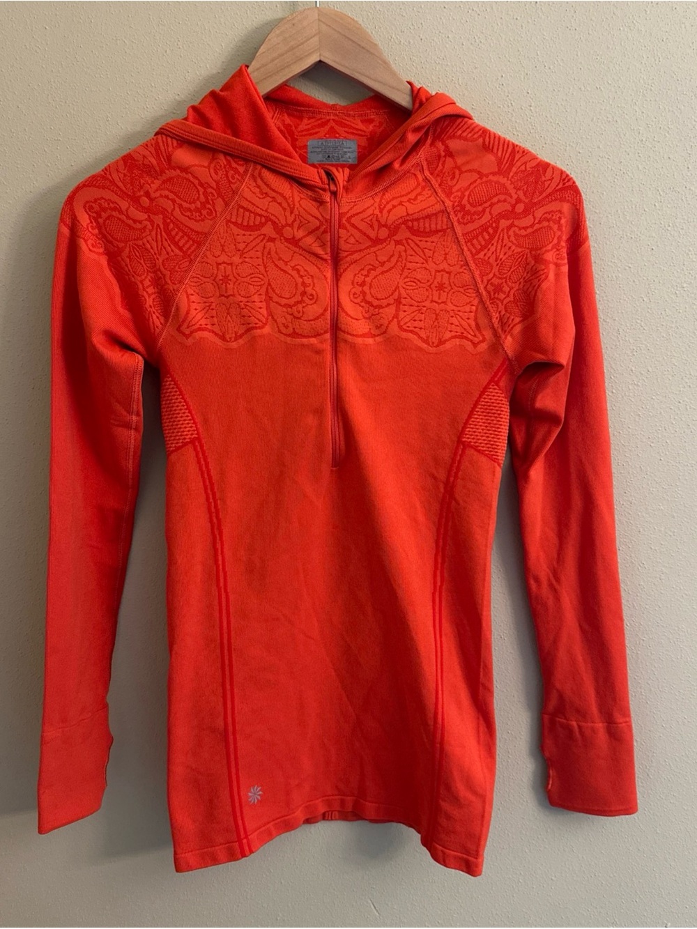 ATHLETA Small Orange Hooded Base layer Long Sleeve Half Zip Outdoor Gym Running